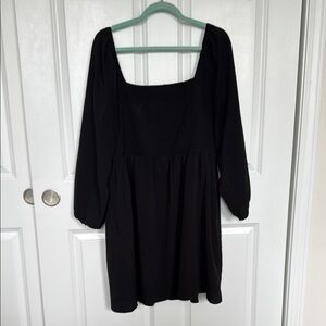 Elegant Black Long Sleeve Short Dress
